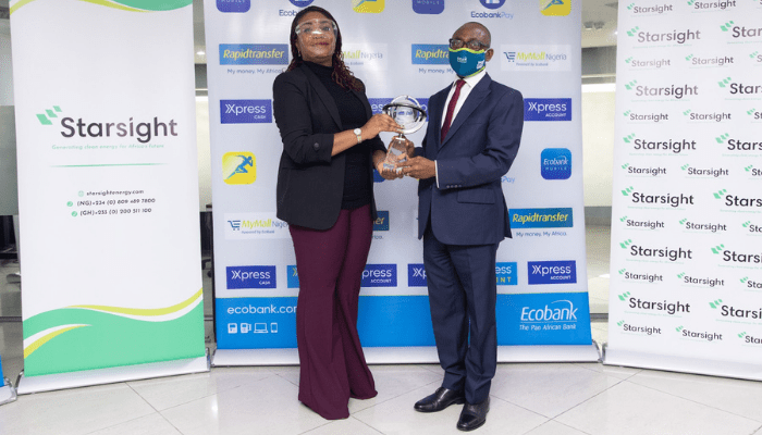 Starsight presents sustainability award to ecobank for achieving 100 sites